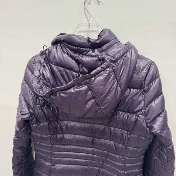 Andrew Marc Packable Lightweight Premium Down Metallic Purple Long Sleeve Parka - Picture 6 of 8